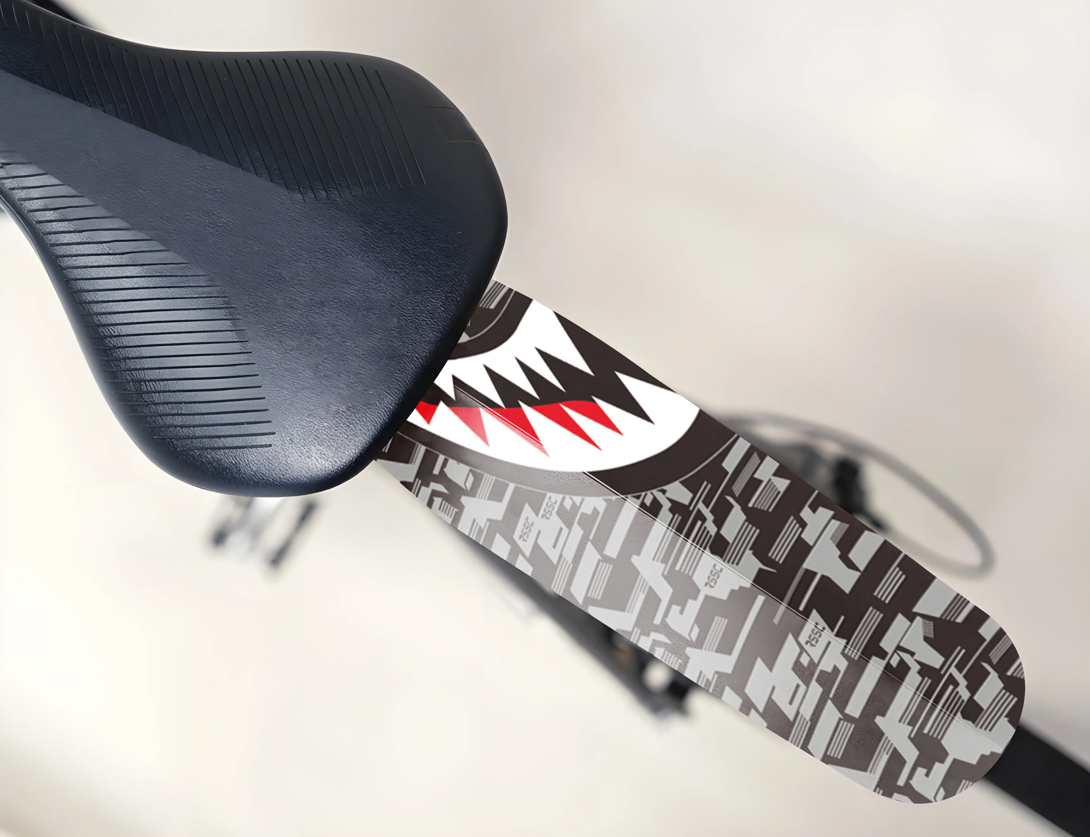 Classic Shark Bicycle Saddle Mudguard - Image 3