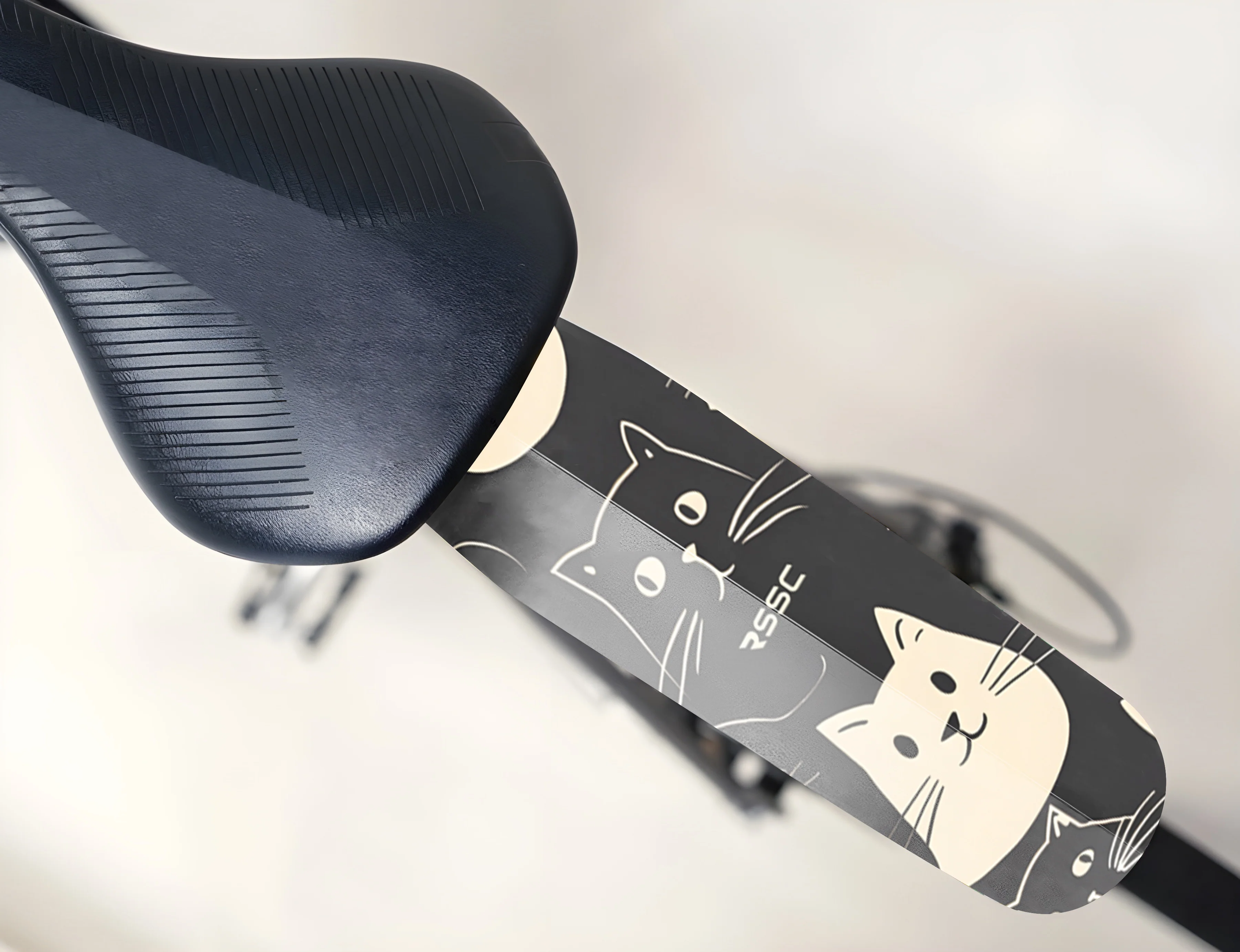 Happy Emoticon Cat Bicycle Saddle Mudguard - Image 3